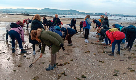 Tours with shellfish farmers of Carril in Villagarcia (Galicia)